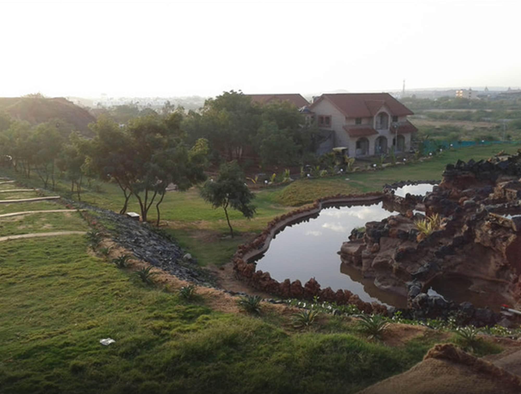 Regenta Resort Bhuj Exterior foto