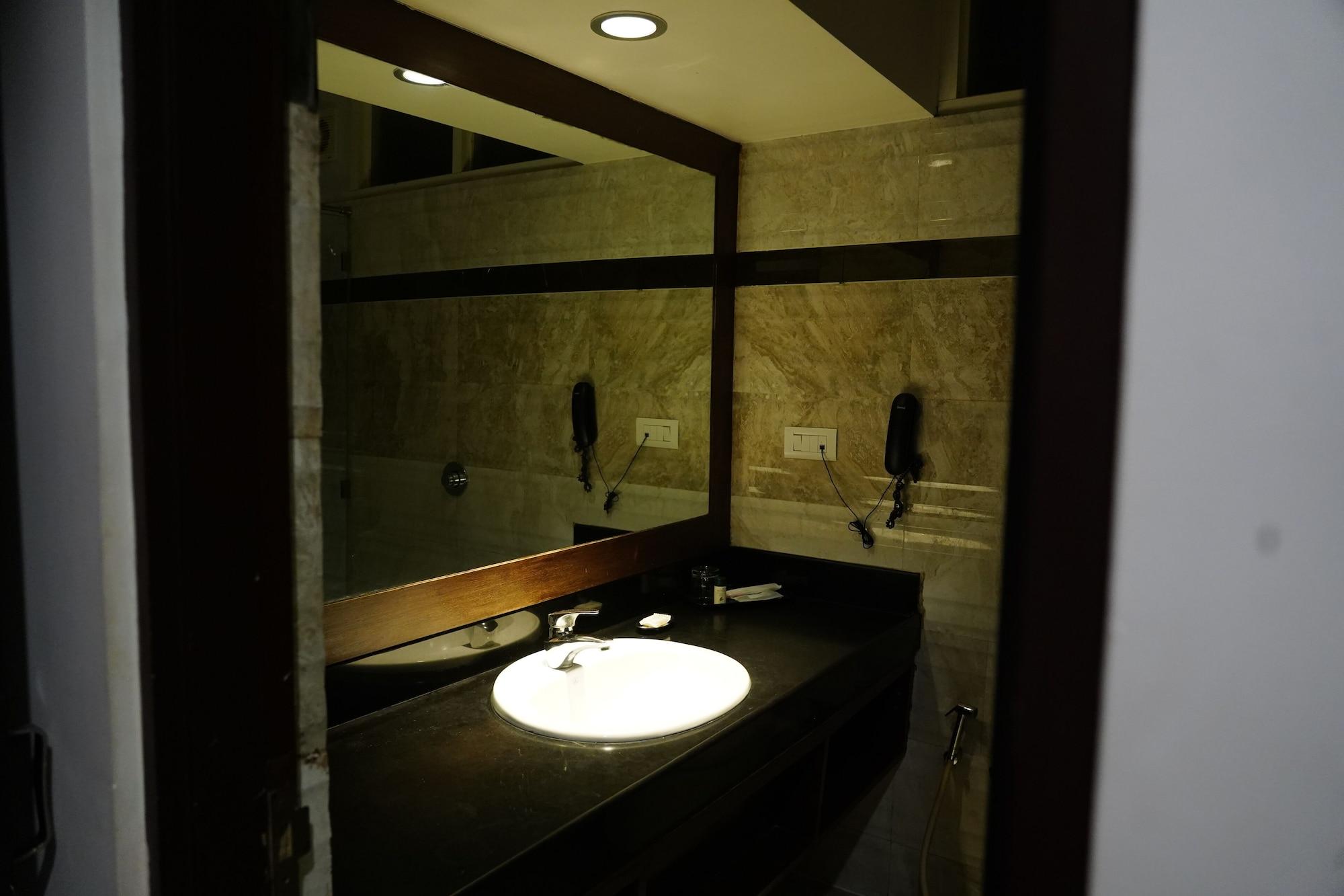 Regenta Resort Bhuj Exterior foto