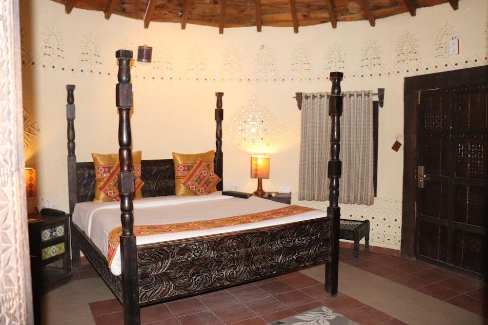 Regenta Resort Bhuj Exterior foto