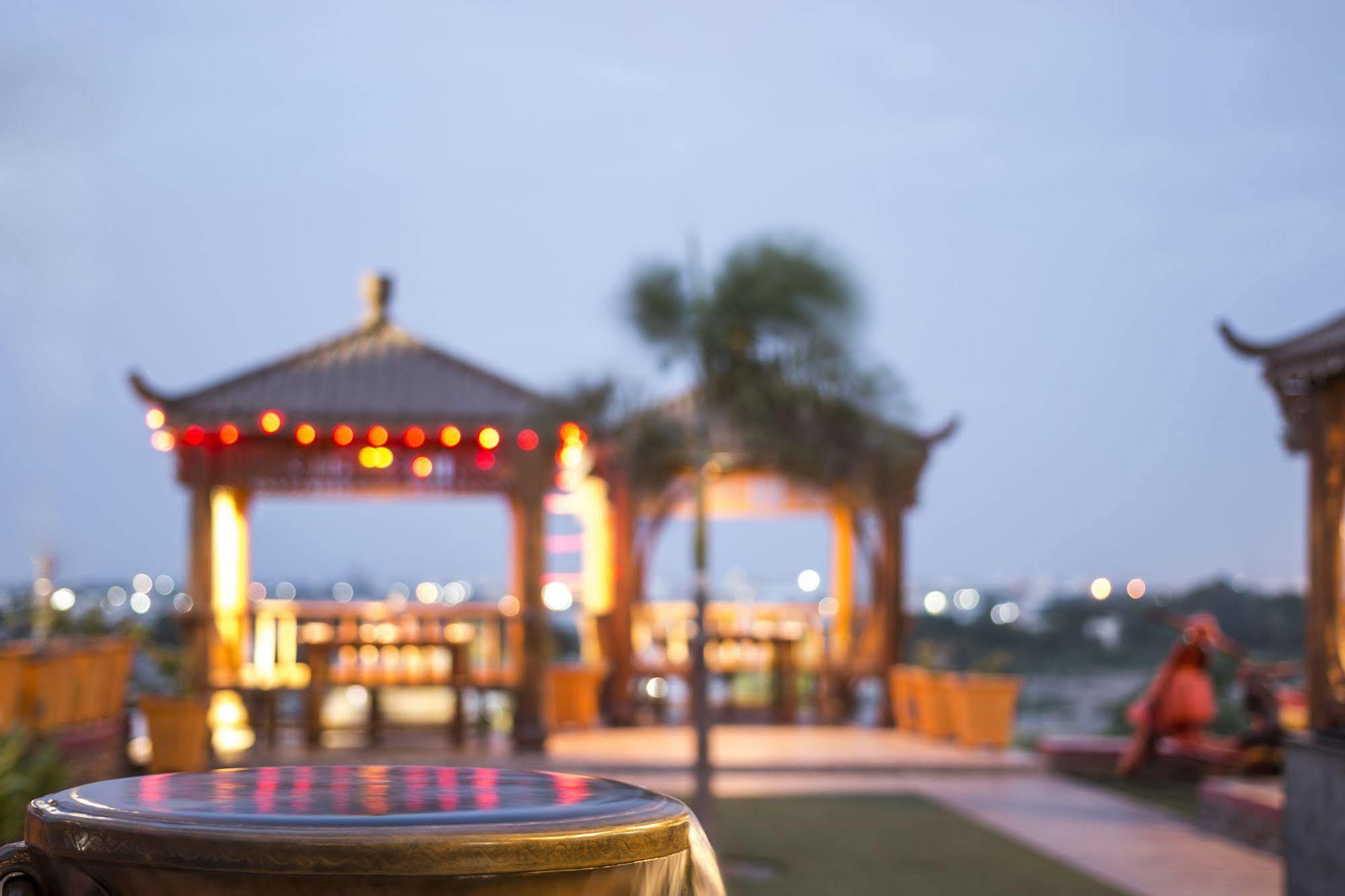 Regenta Resort Bhuj Exterior foto