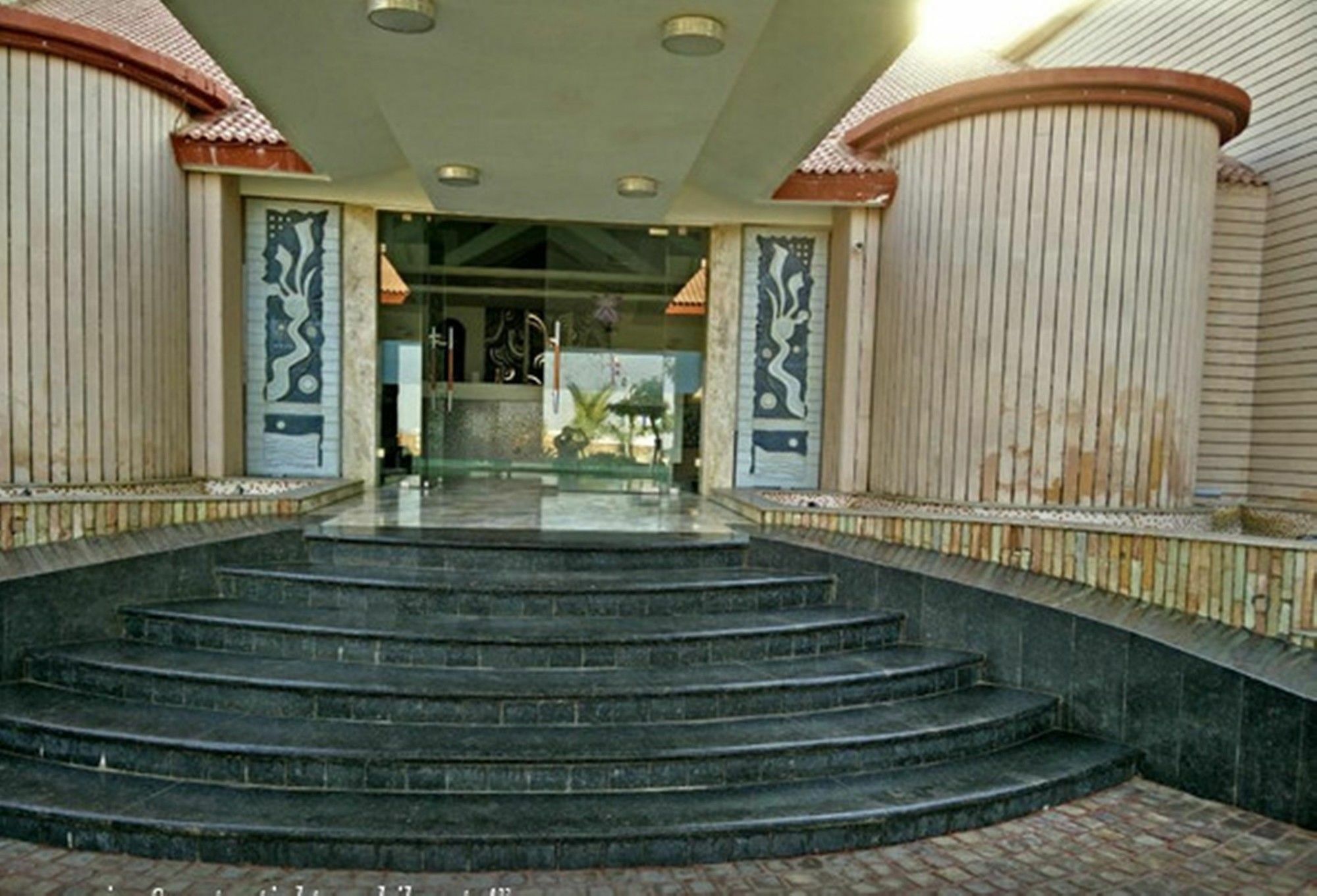 Regenta Resort Bhuj Exterior foto
